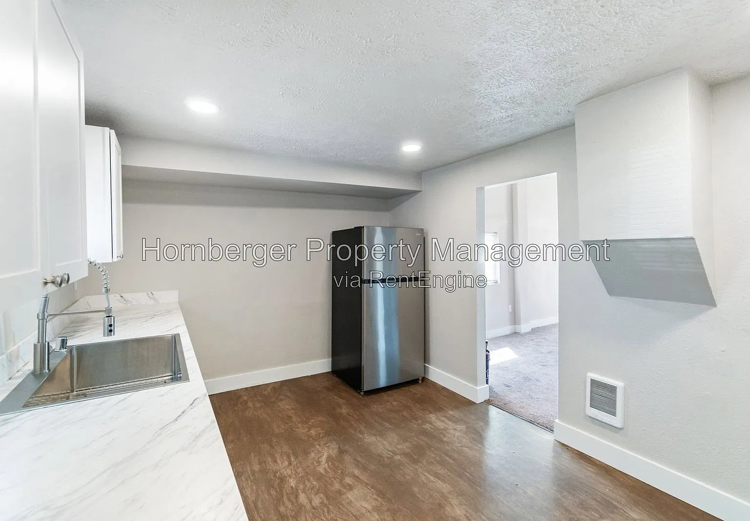 3 bed, 1.0 bath, 1435 sqft, $1,445 — Photo 3