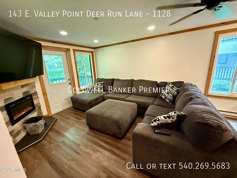 143 E Valley Point Ln #1128