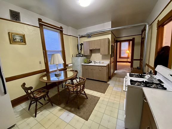 5th image of 1726 W Le Moyne St #3