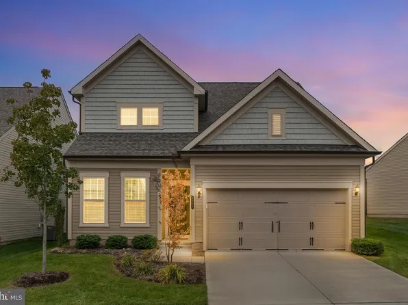 6266 Zinnia Ln, Haymarket, VA 20169