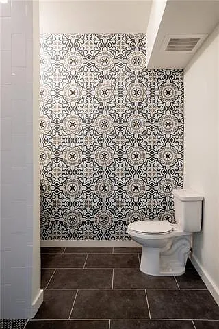 2100 Saint Thomas St #101 — Photo 12