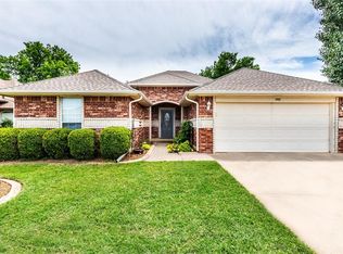 11108 SW 8th St, Yukon, OK 73099