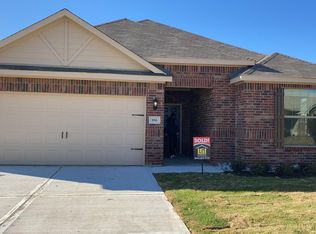 186 Aster Dr, Sanger, TX 76266