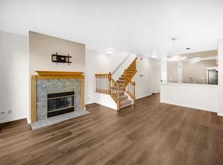 8185 Ripple Rdg, Darien, IL 60561