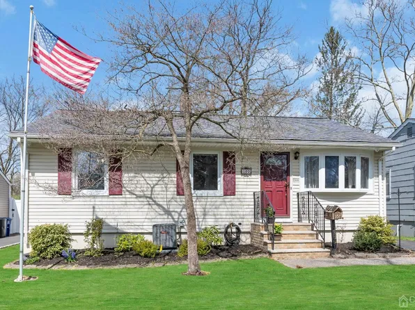 160 Lentz Ct, Rahway, NJ 07065