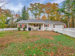 159 High St, South Paris, ME 04281