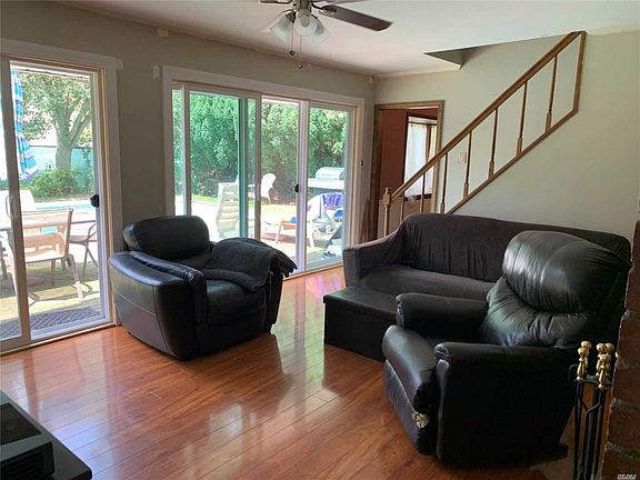 3rd image of 68 Cottonwood Ln