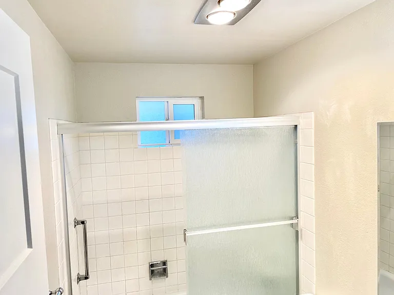 1727 NW Wall St #2 — Photo 15