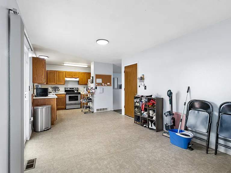 4850 Witches Hollow Ln — Photo 14