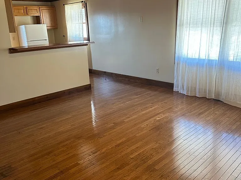 3112 Rockingham Rd — Photo 4