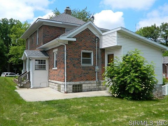 3rd image of 609 Fairmont Pl