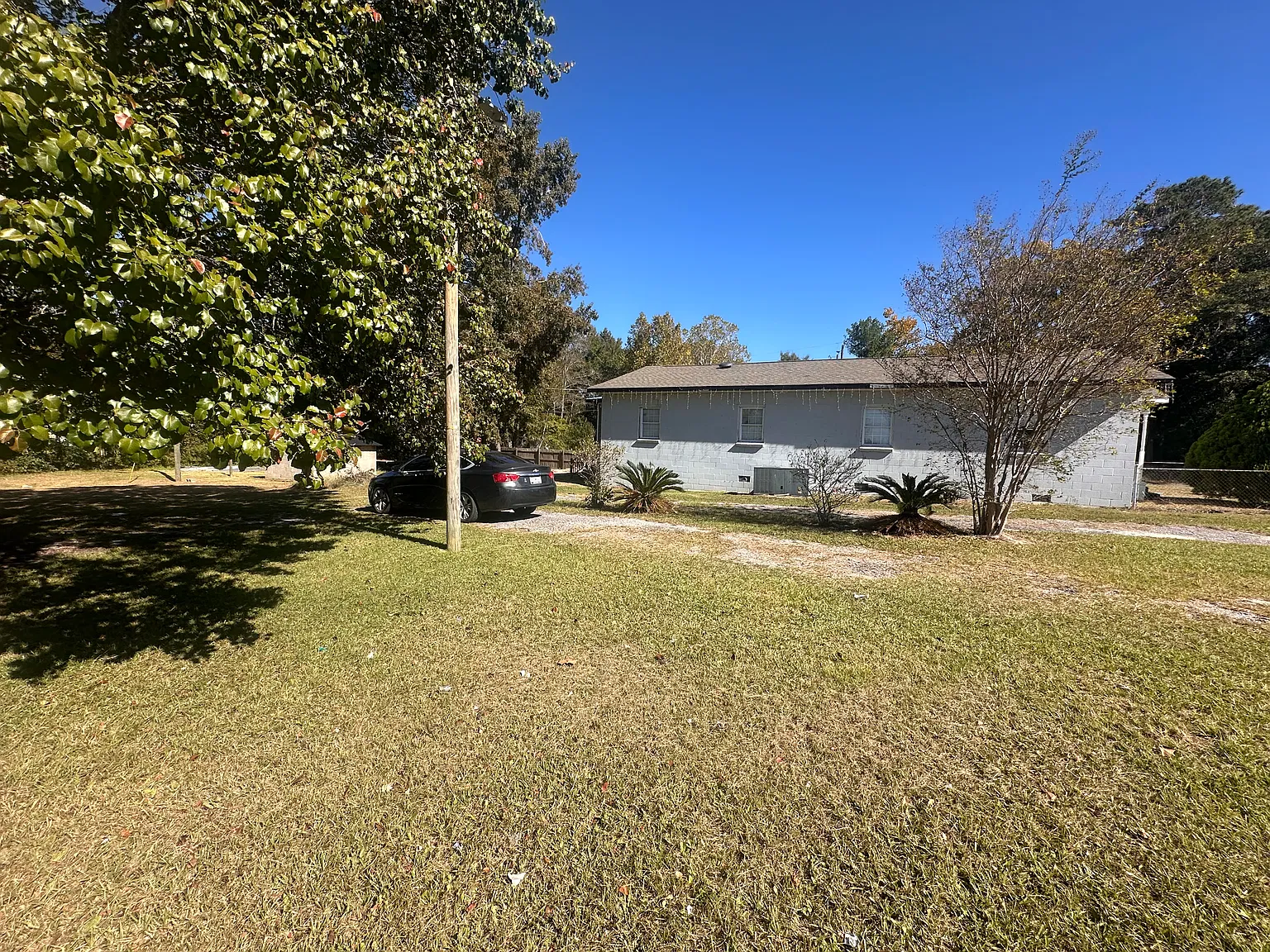 4 bed, 2500 sqft, $1,300 — Photo 1