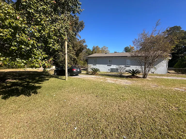 401 Legare St — Photo 1
