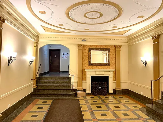 Sold by RE MAX Team | media 24