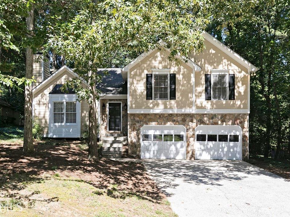 2nd image of 4103 Huntcliff Dr