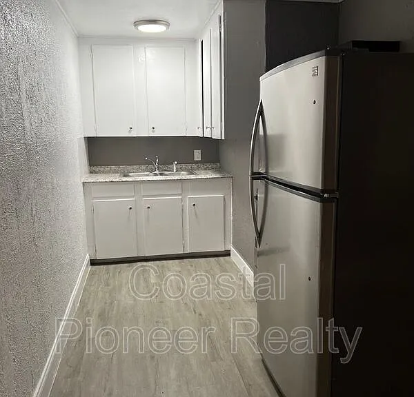 7026 Washington St — Photo 5