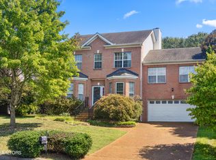 9012 Roemeadow Ln, Knoxville, TN 37922