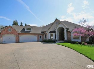 9318 N Frye Rd, Peoria, IL 61615