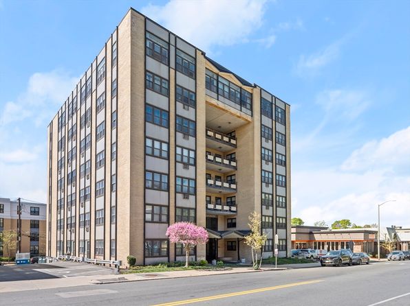 340 Main St APT 502, Melrose, MA 02176