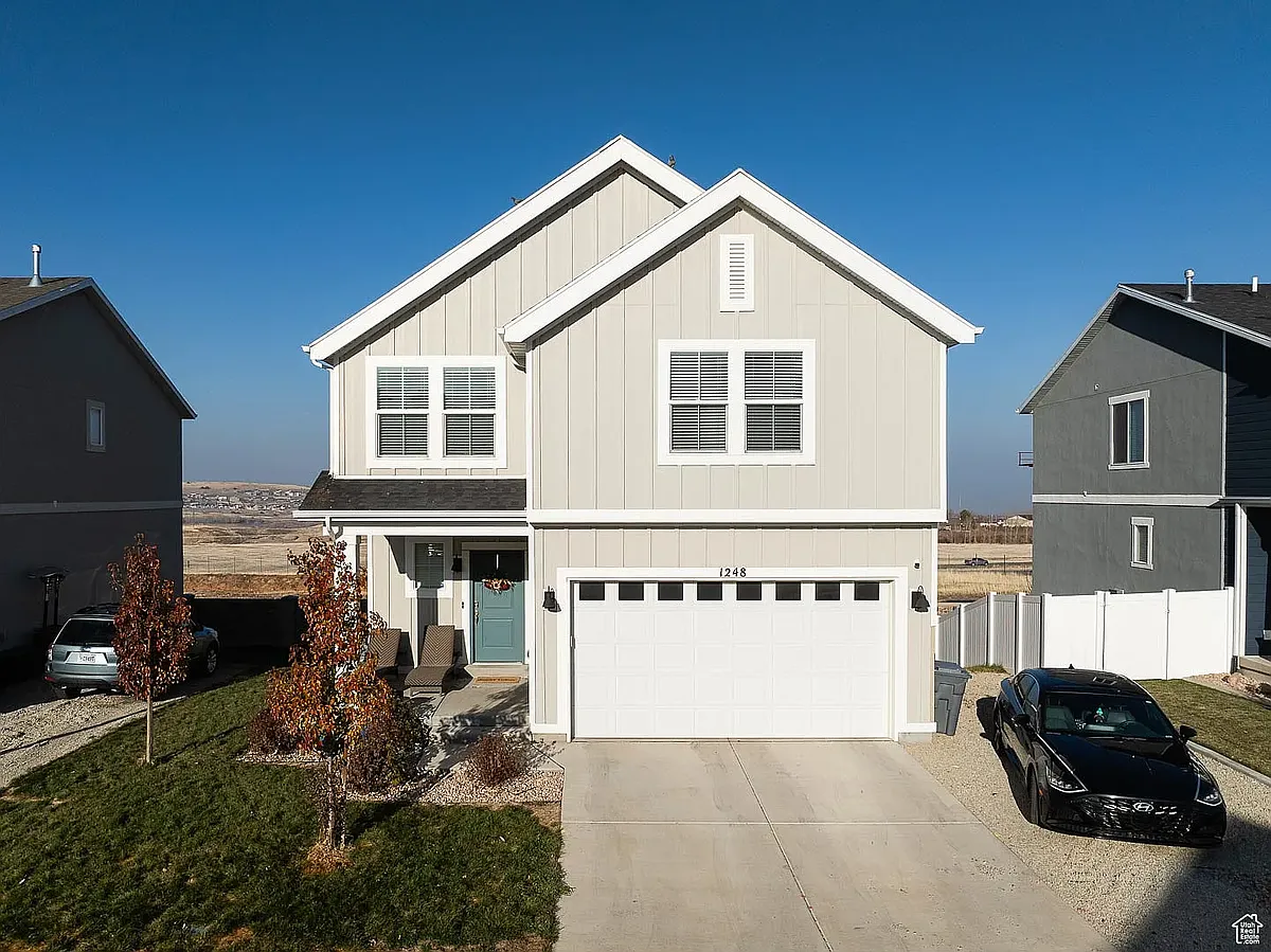 Building Photo - 1248 S Raintree Ln