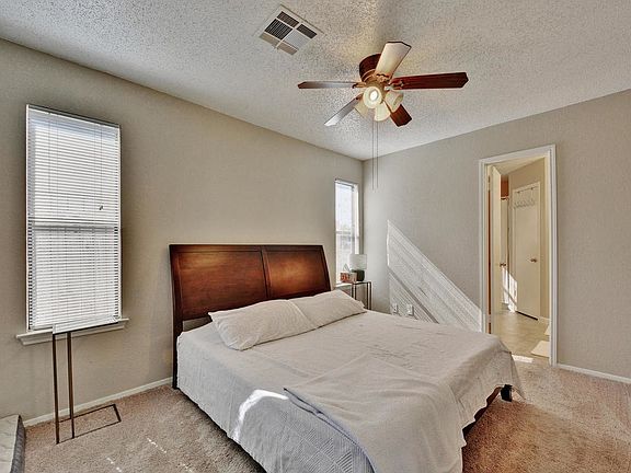 3rd image of 709 Bristlewood Cv