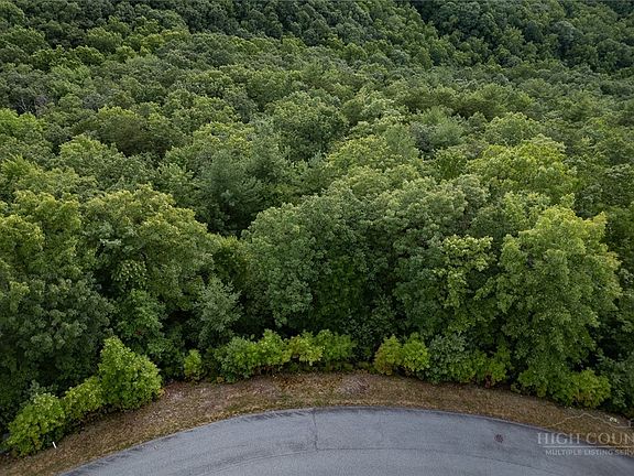 2nd image of 352 Pepperroot Road