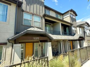 10372 S Beetdigger Blvd, Sandy, UT 84070