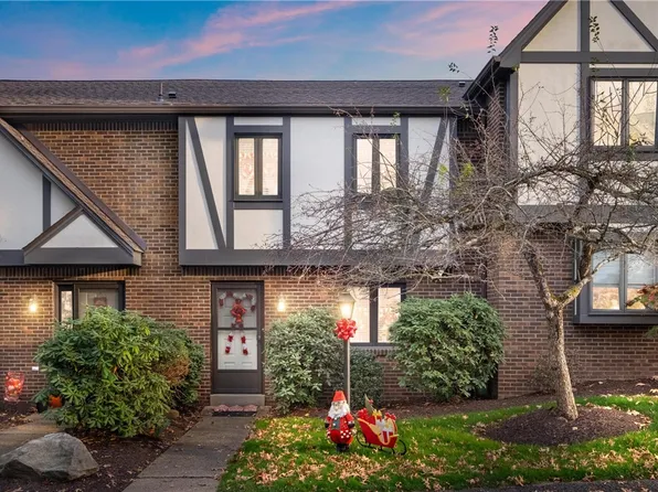 302 Olde Ingomar Ct, Pittsburgh, PA 15237