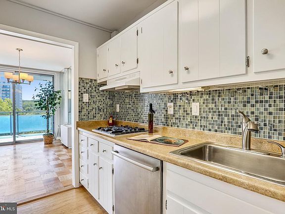 4th image of 10500 Rockville Pike Unit 618