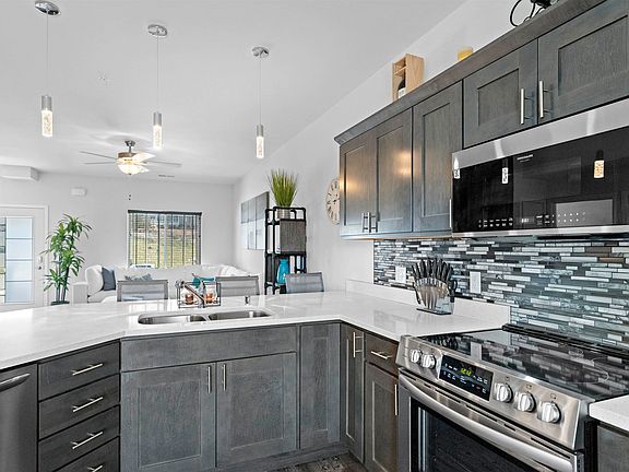5th image of 5528 Prairie Pl