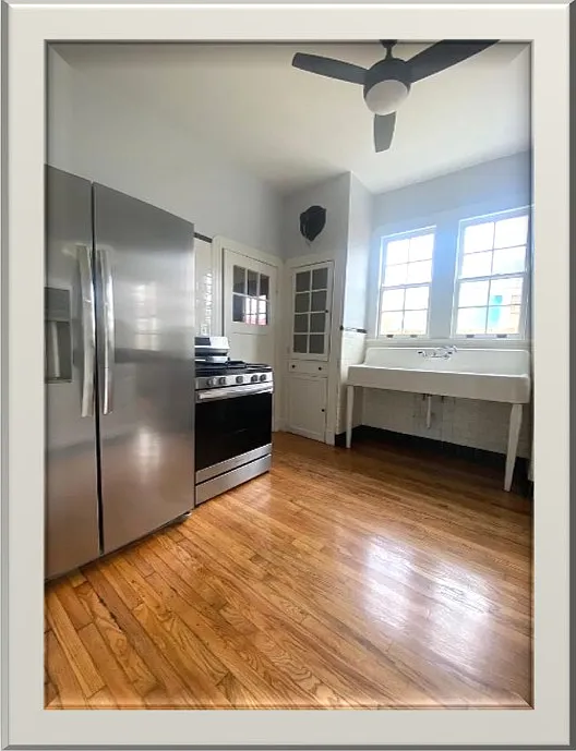 4 bed, 2135 sqft, $2,500 — Photo 2