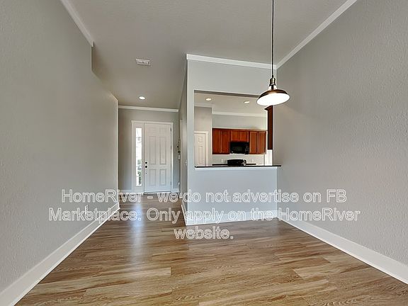 3rd image of 4663 SW 40th Ln