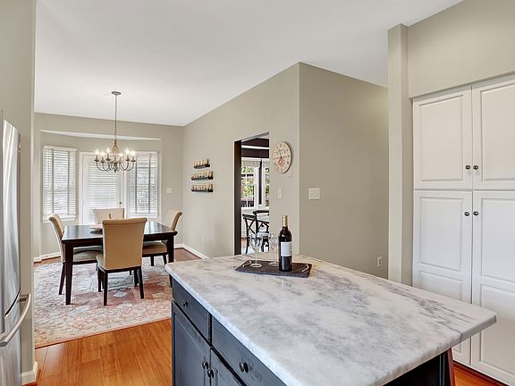 4th image of 43240 Wayside Cir