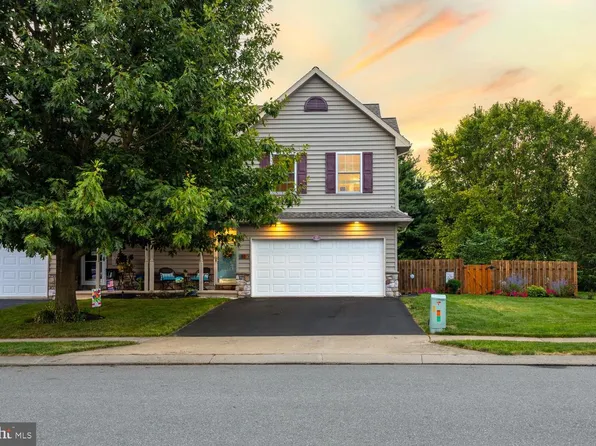 67 Agape Dr, Ephrata, PA 17522