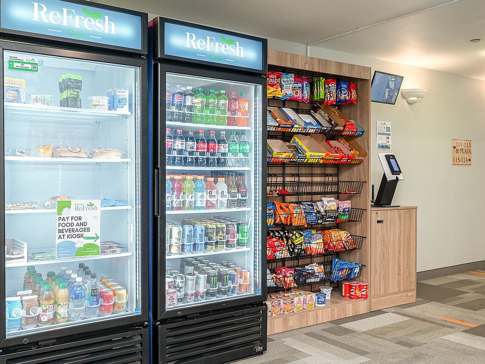 10th Street | Amenities