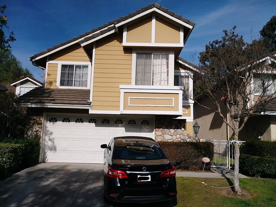 1st image of 3250 Cambridge Dr