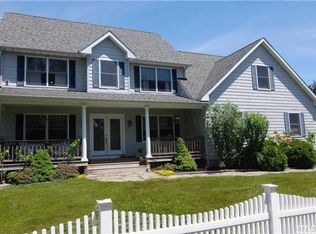 3285 Camp Mineola Rd, Mattituck, NY 11952