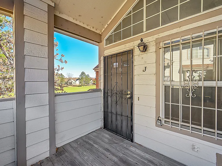 3026 W Prentice Ave #J — Photo 4