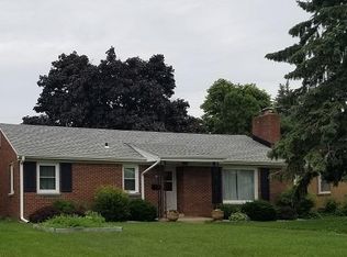 3750 S Kinnickinnic Ave, Saint Francis, WI 53235