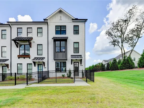 522 Healy Dr, Cumming, GA 30040