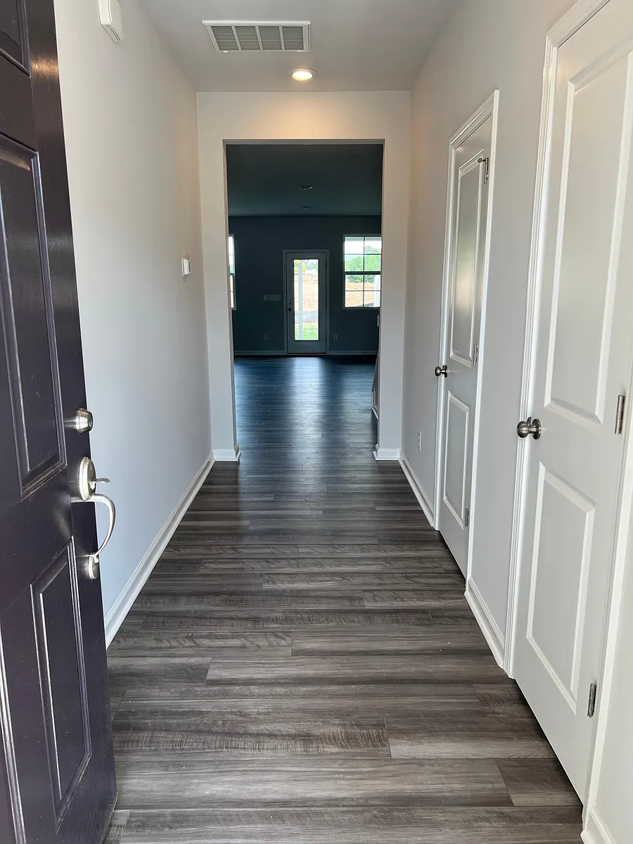 Foyer - 1102 Gemma Dr