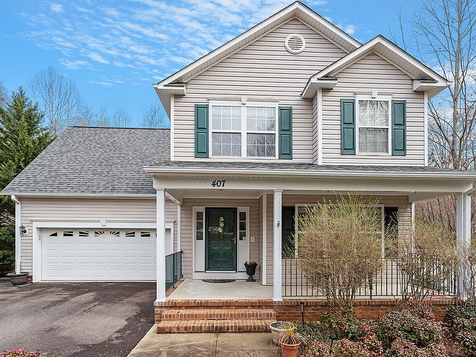 1st image of 407 English Hill Ln