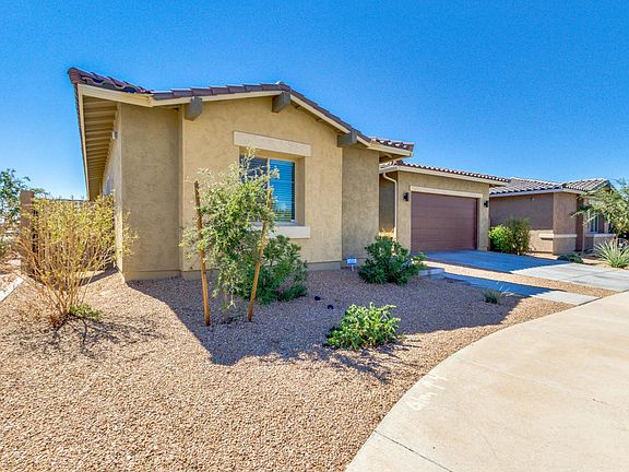 5th image of 22753 E Munoz St