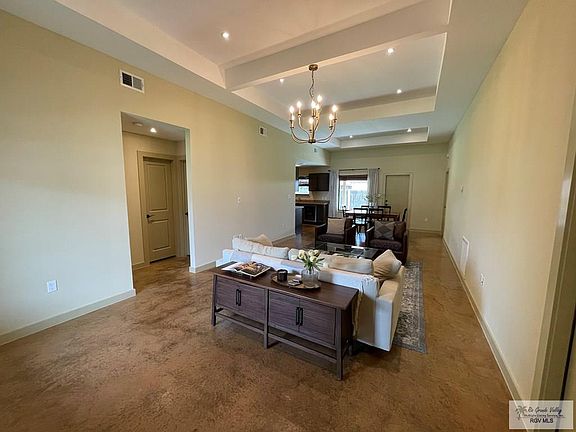 3rd image of 23242 Tangerine Ave