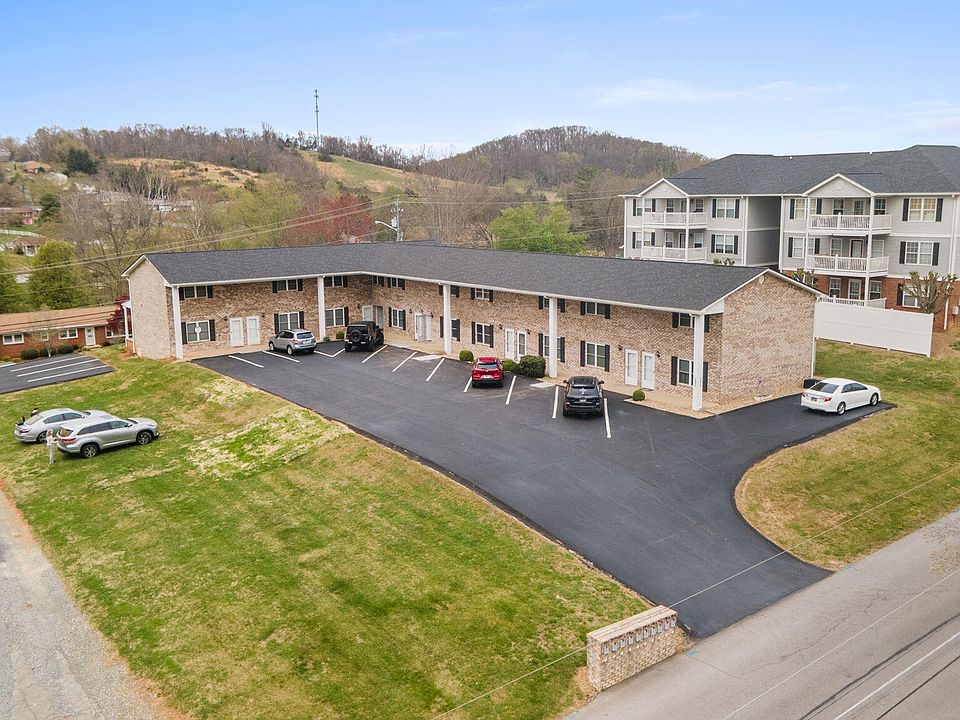 1st image of 730 Sir Echo Dr