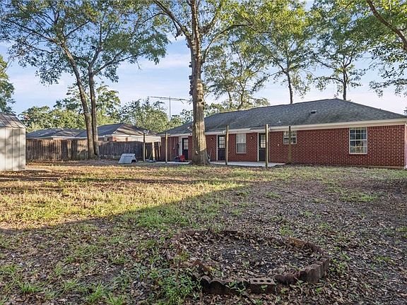 3rd image of 6301 Woodside Dr