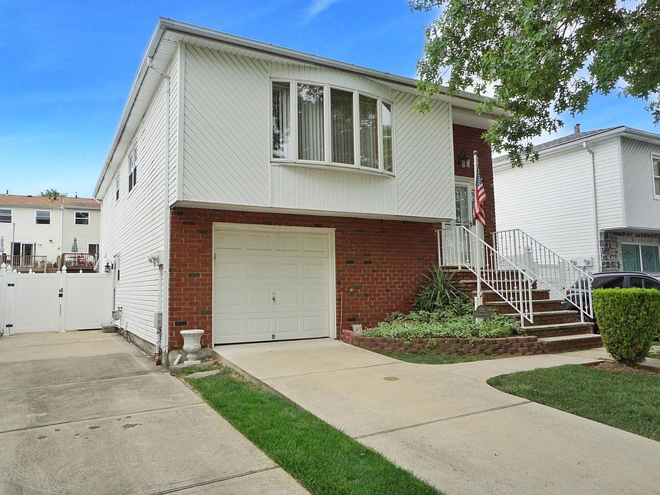 1st image of 575 Naughton Ave #2B