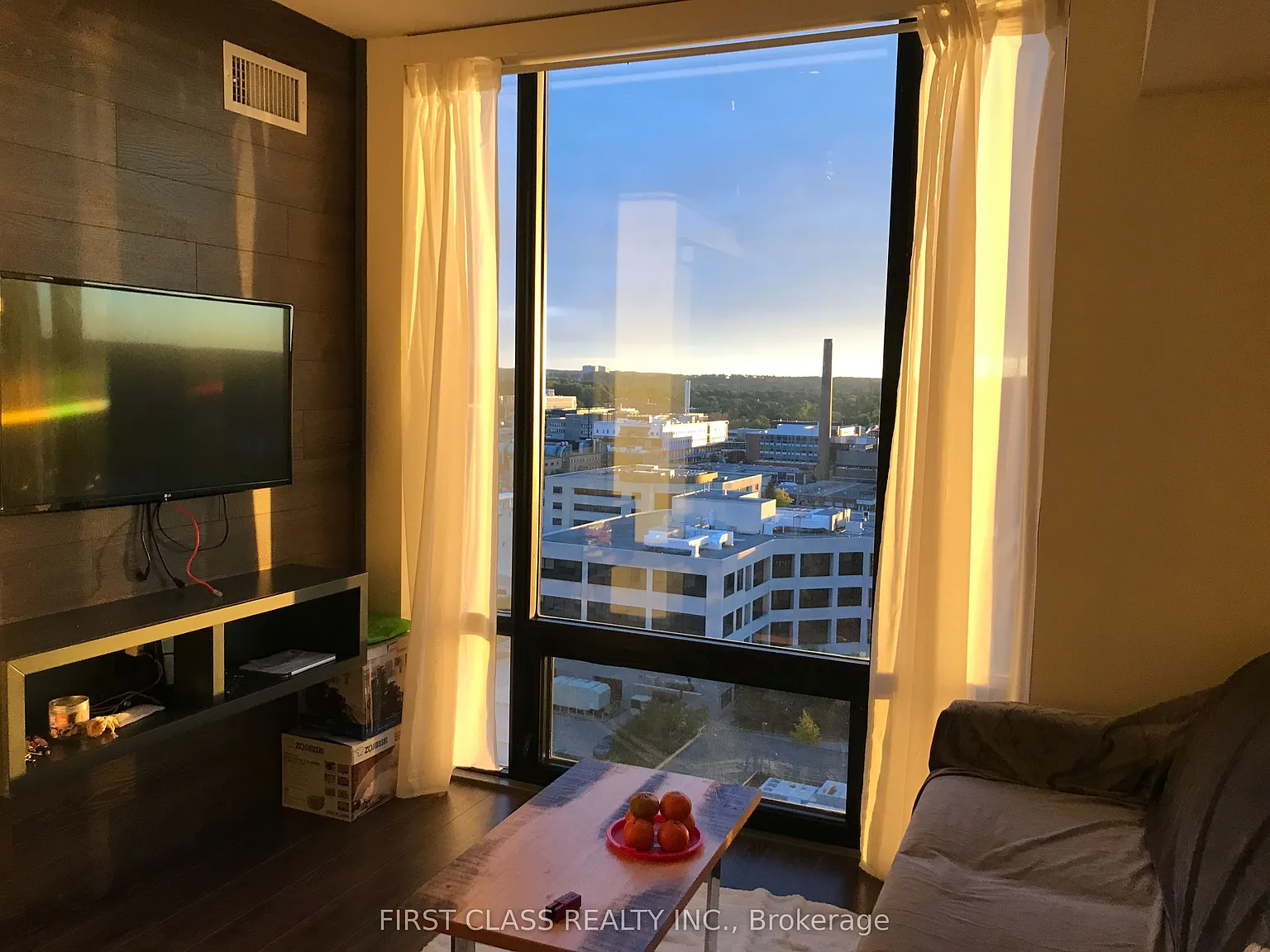 2 bed, $1,950 — Photo 4