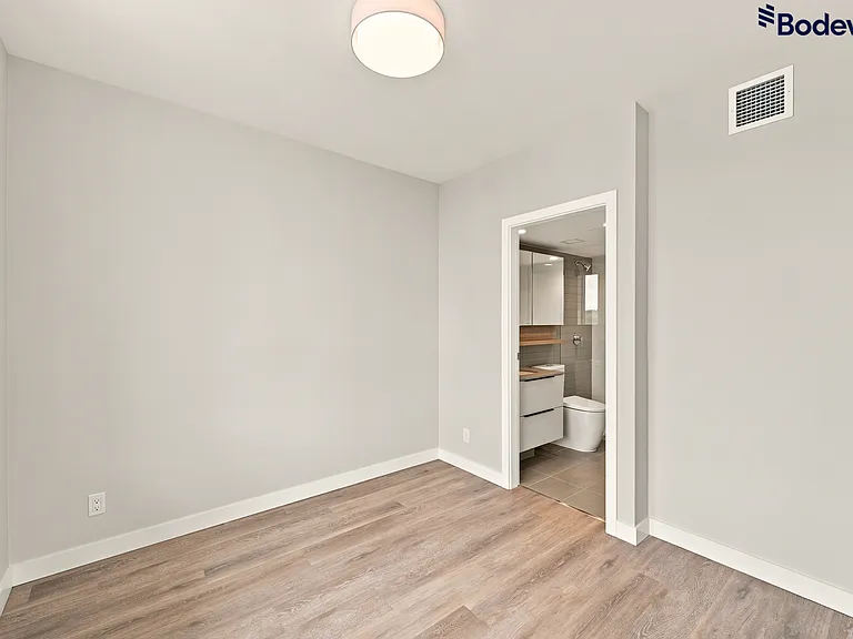 567 Emerson St #3409 — Photo 14