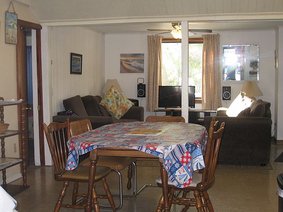 2nd image of 1049 Shady Dr